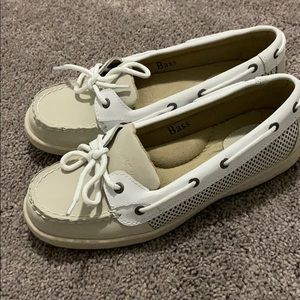Brand new boat shoes